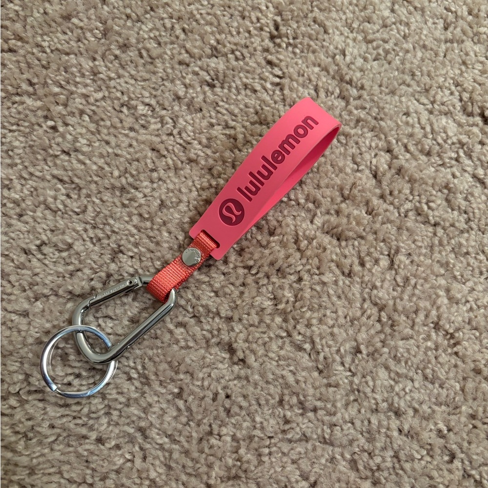 Lululemon silicone keychain